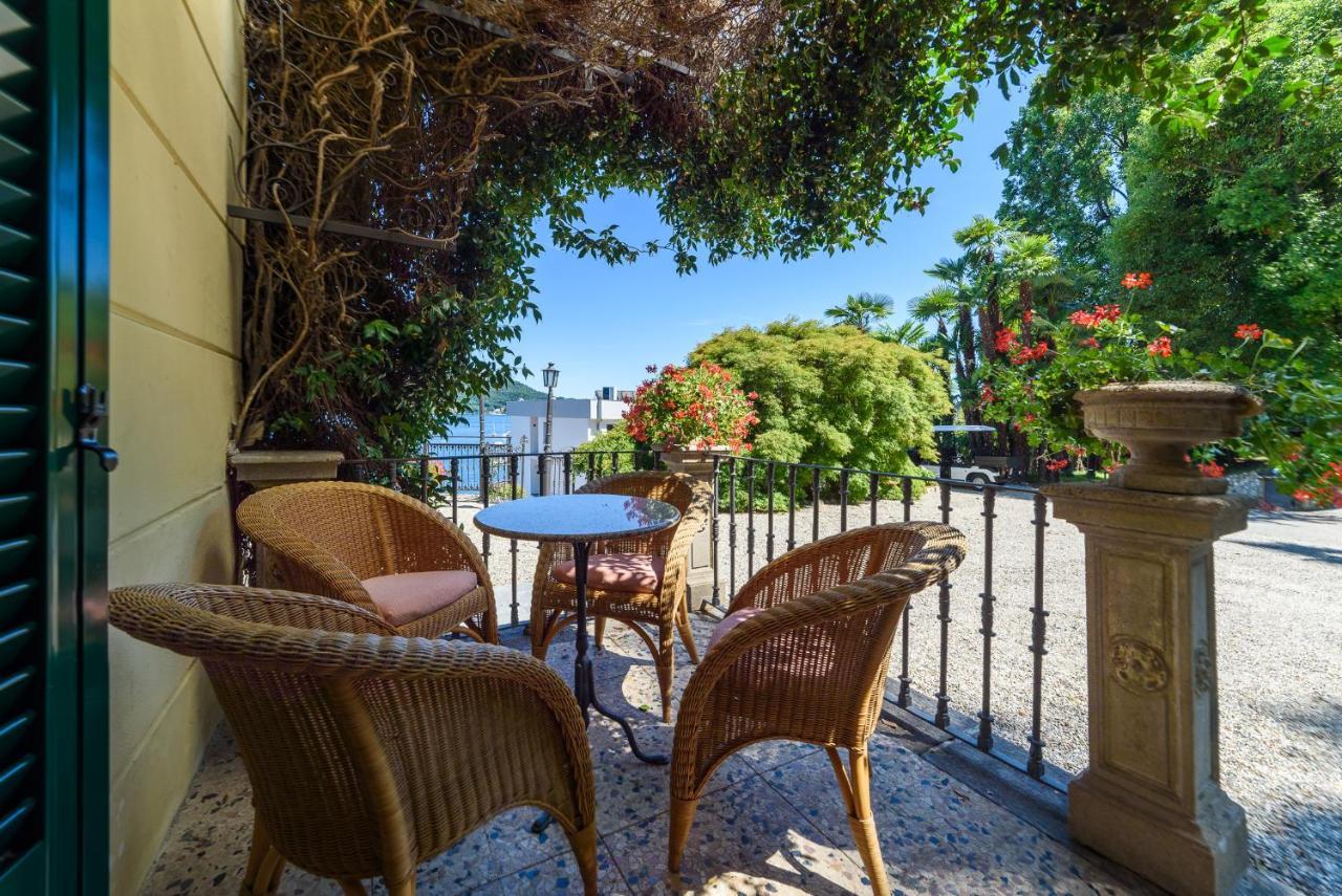 Hotel Villa Paradiso Арона Екстериор снимка