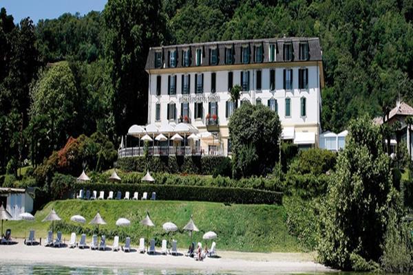 Hotel Villa Paradiso Арона Екстериор снимка